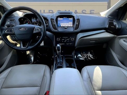 Used 2018 Ford Escape SEL image 9