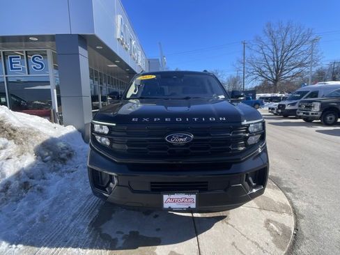 Certified 2025 Ford Expedition Max Active image 3