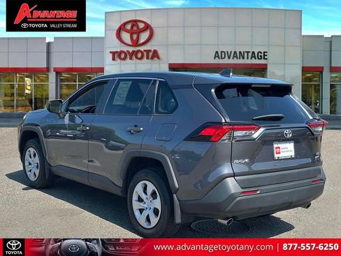 Used 2023 Toyota RAV4 LE AWD/4WD image 10