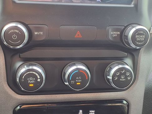 Used 2020 RAM 1500 Lone Star RWD image 6