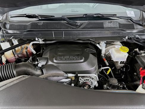 Used 2024 RAM 2500 Big Horn w/ Bed Utility Group image 38