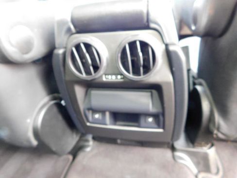Used 2016 Land Rover LR4 HSE AWD/4WD image 31