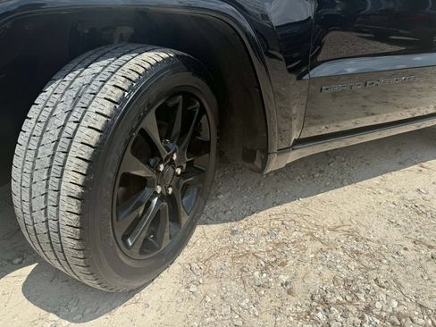 Used 2019 Jeep Grand Cherokee Altitude RWD image 22