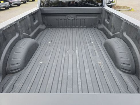 Used 2024 Ford F350 Lariat image 30