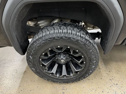 Used 2023 GMC Sierra 2500 AT4 w/ Gooseneck/5TH Wheel Package AWD/4WD image 18