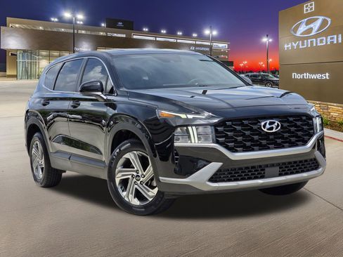 Used 2021 Hyundai Santa Fe SE FWD image 3