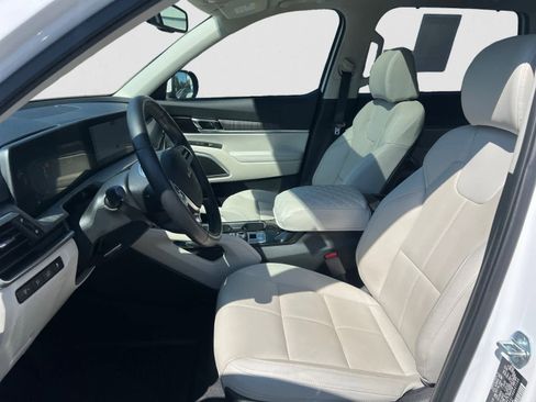 Used 2024 Kia Telluride EX image 1