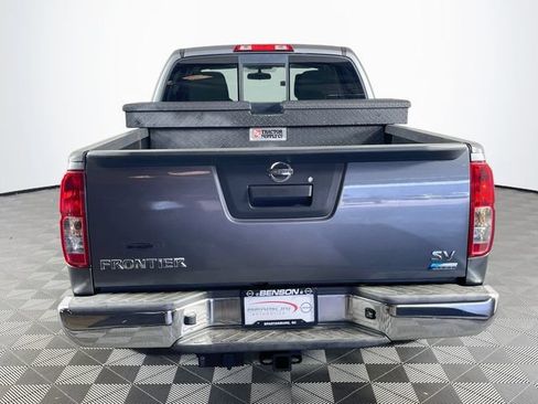 Used 2017 Nissan Frontier SV RWD image 7