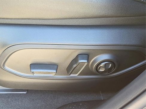 New 2025 Jeep Grand Cherokee L Altitude image 11