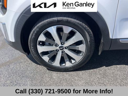 Certified 2022 Kia Telluride S AWD/4WD image 17