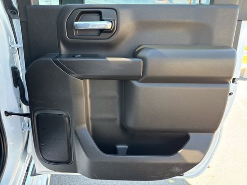 Used 2023 Chevrolet Silverado 2500 LT w/ Convenience Package image 17