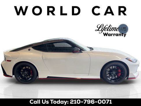 Used 2025 Nissan Z NISMO w/ Floor Mat Package RWD image 8