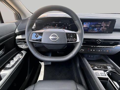 Used 2025 Nissan Murano SV FWD image 6