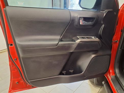 Used 2021 Toyota Tacoma 4x4 Double Cab image 27
