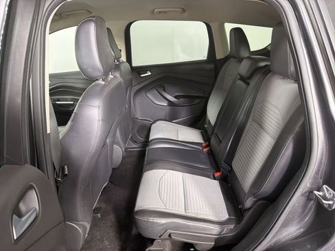 Used 2018 Ford Escape SE w/ SE SYNC Package FWD image 43