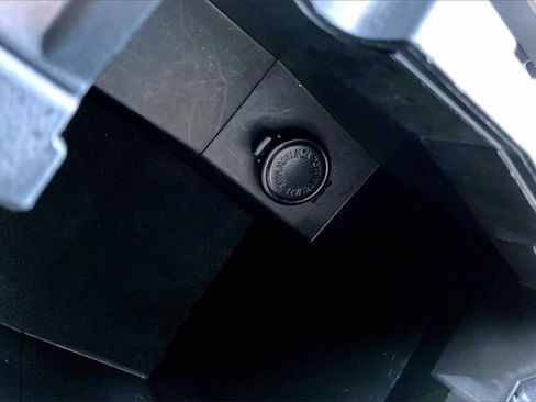 Used 2019 Subaru Forester Touring w/ Popular Package #3 image 32