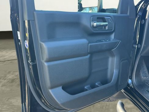 Certified 2025 Chevrolet Silverado 2500 Custom w/ Custom Value Package image 12