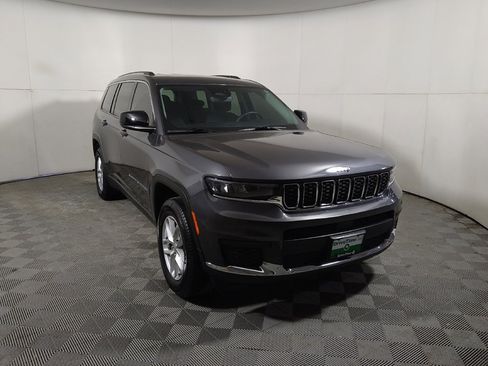 Used 2021 Jeep Grand Cherokee L Laredo w/ Luxury Tech Group I image 14