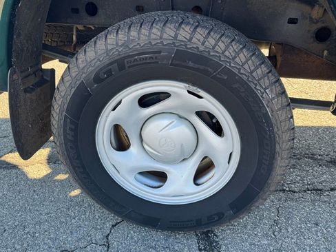 Used 2002 Toyota Tundra SR5 image 35