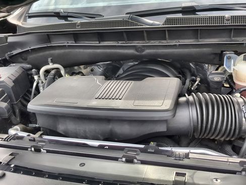 Used 2024 Chevrolet Tahoe LS image 28