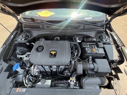 Used 2024 Kia Forte LXS FWD image 30