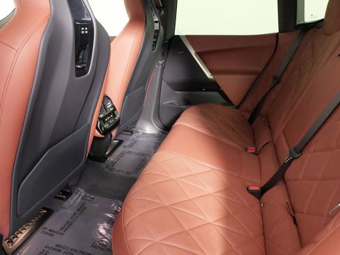 Used 2023 BMW iX xDrive50 w/ Premium Package image 37