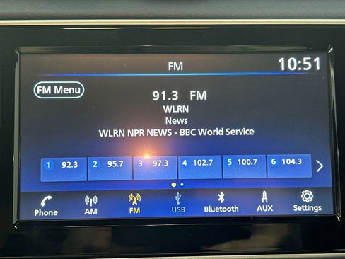 Used 2025 Nissan Versa SV w/ Trunk Package image 20