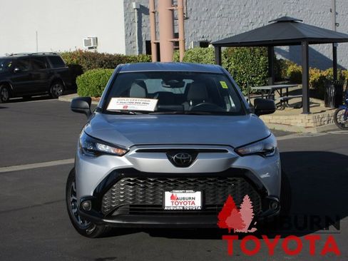 Certified 2025 Toyota Corolla Cross AWD Hybrid image 19