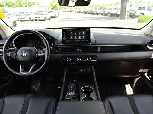 Certified 2025 Honda Pilot EX-L image 7