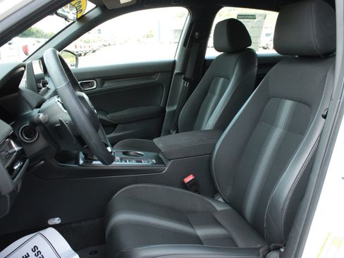 Used 2023 Honda Civic Sport image 14