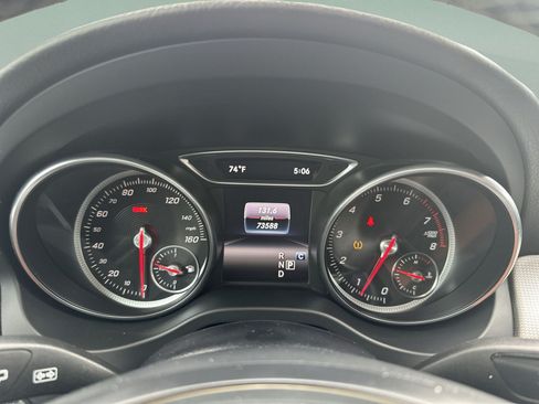 Used 2018 Mercedes-Benz GLA 250 image 32