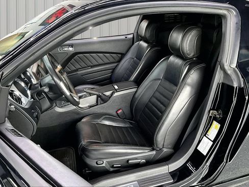 Used 2014 Ford Mustang GT Premium w/ Comfort Package RWD image 20