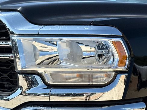 Used 2024 RAM 3500 Tradesman w/ Chrome Appearance Group AWD/4WD image 4