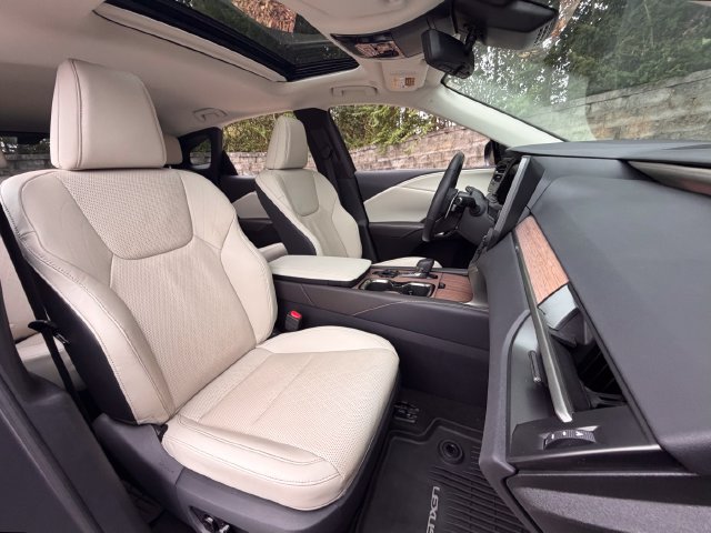 Certified 2023 Lexus RX 350 Premium Plus w/ Cold Area Package AWD/4WD image 28