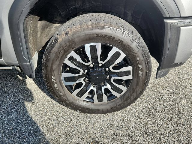Certified 2025 GMC Sierra 2500 Denali Ultimate AWD/4WD image 8