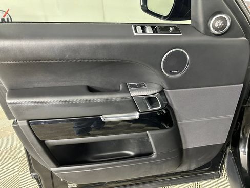 Used 2019 Land Rover Range Rover Sport Supercharged AWD/4WD image 10