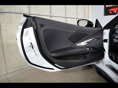 Used 2024 Chevrolet Corvette Z06 RWD image 11
