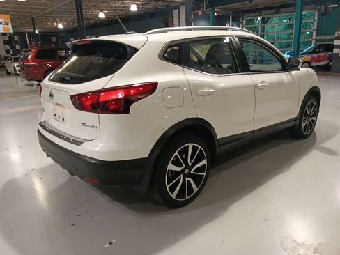 Used 2019 Nissan Rogue Sport SL AWD/4WD image 6