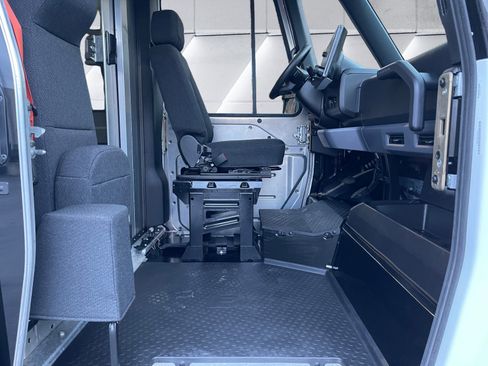 Used 2024 Chevrolet Brightdrop 600 w/ Commercial Equipment Package image 16