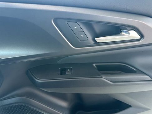 Certified 2025 Chevrolet Equinox EV LT w/ Comfort Package image 16