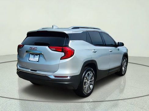 Used 2021 GMC Terrain SLT FWD image 3