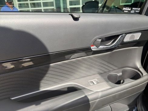 Used 2024 Hyundai Palisade Calligraphy image 13