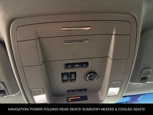 Used 2019 Chevrolet Tahoe Premier AWD/4WD image 28
