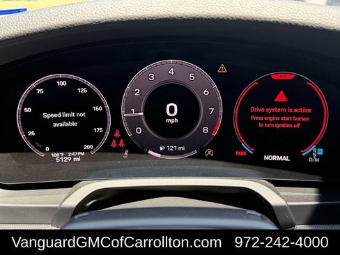 Used 2025 Porsche 911 Carrera RWD image 18