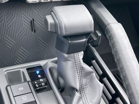 New 2026 Toyota 4Runner SR5 AWD/4WD image 20