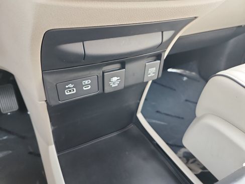 Used 2025 Honda Odyssey Touring image 28