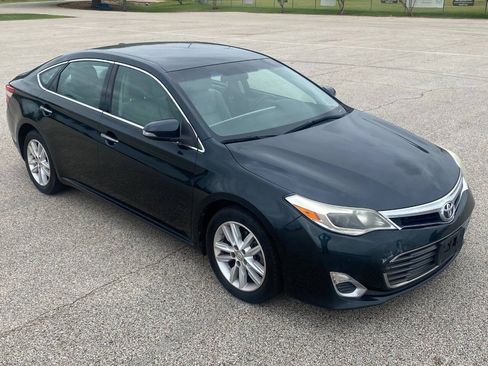 Used 2015 Toyota Avalon XLE FWD image 4