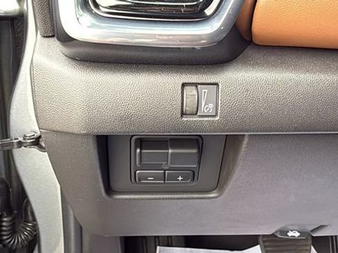 Used 2023 GMC Canyon AT4 w/ Canyon Safety Plus Package AWD/4WD image 28
