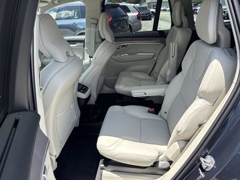 New 2026 Volvo XC90 B5 Ultra w/ Protection Package Premier AWD/4WD image 13