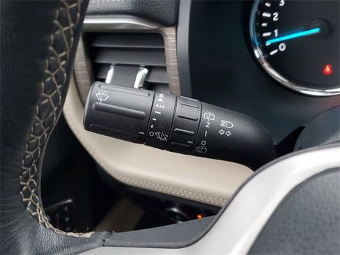 Used 2023 Ford Expedition Max Limited image 14